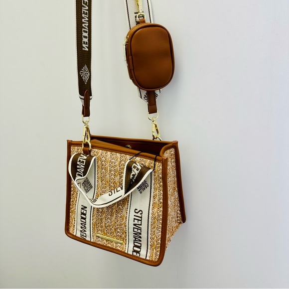 Steve Madden Bwebber crossbody bag - Picture 12 of 16